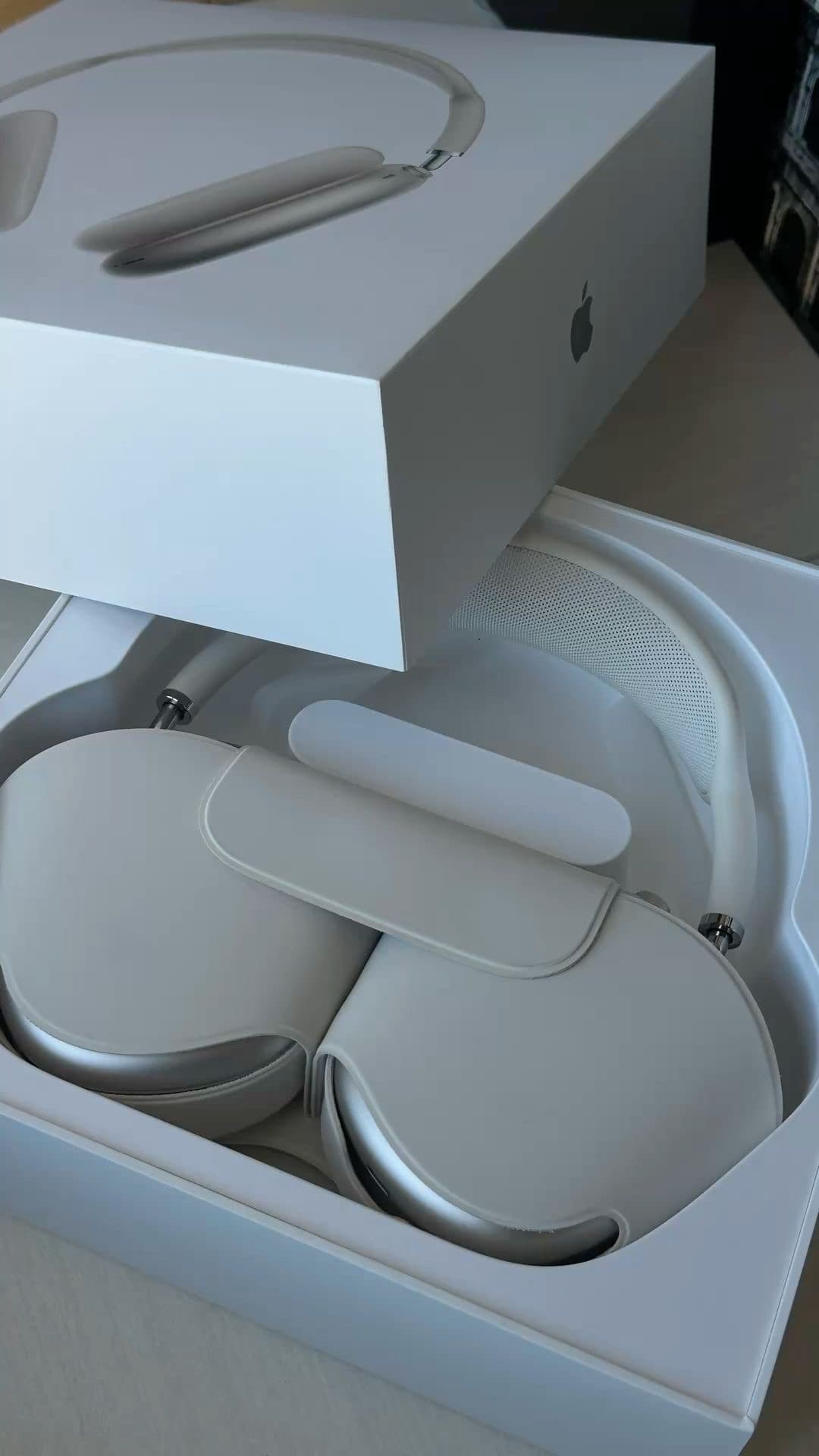 AirPods Max product image